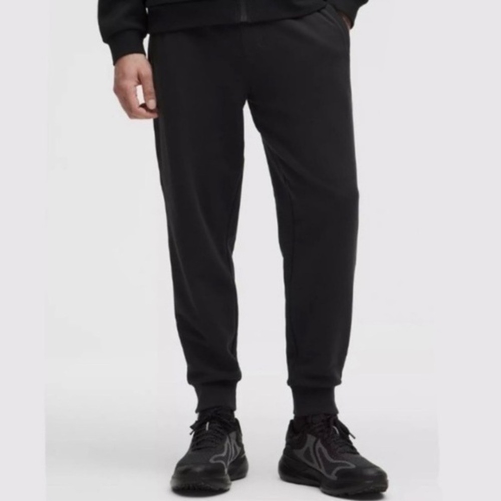 Lululemon Men's Black Jogger Pants
